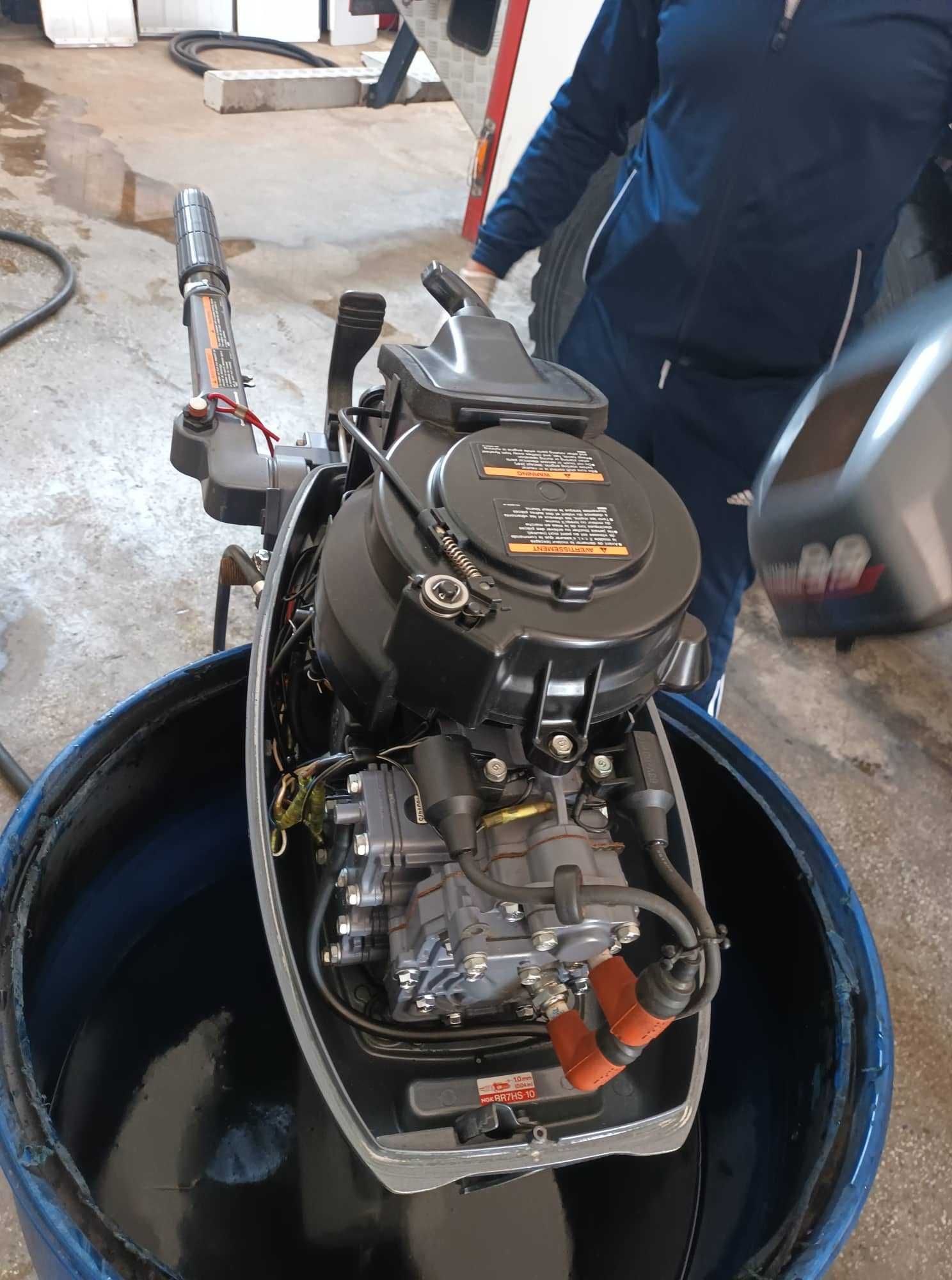 Двигател Yamaha 9.9 hp