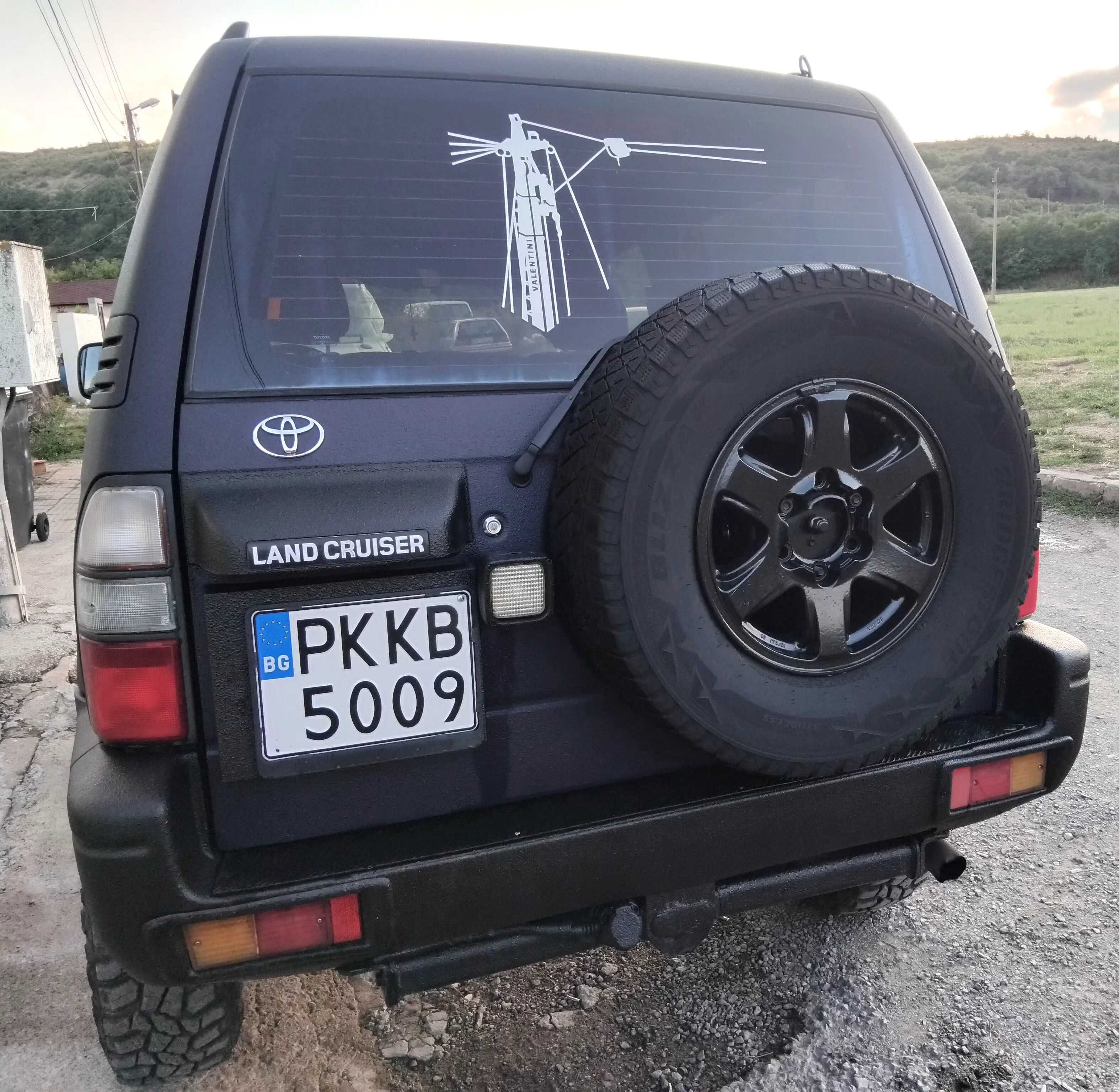 Toyota Land Cruiser 90