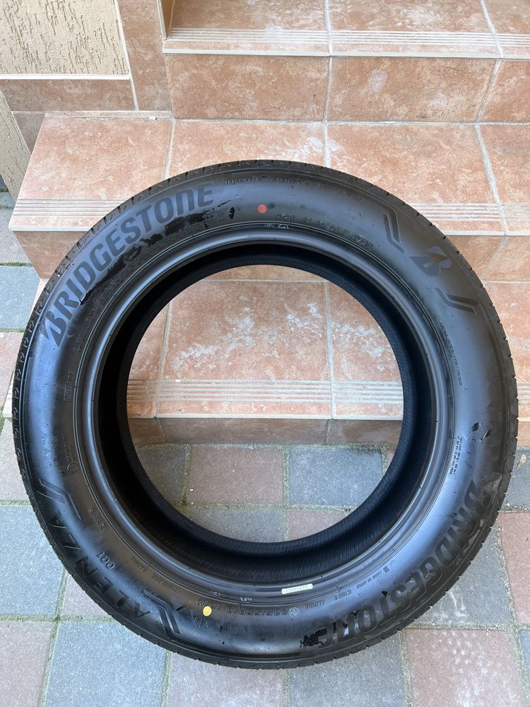 Pneuri vara SUV - Bridgestone Alenza 001 - 235/55 R19 101V