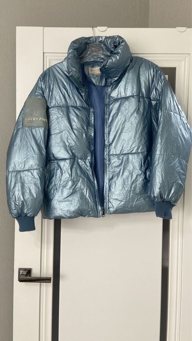 Продам куртку зима весна