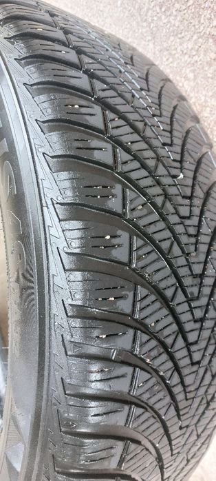 ГУМИ  KUMHO  225 50 18 Allsezon