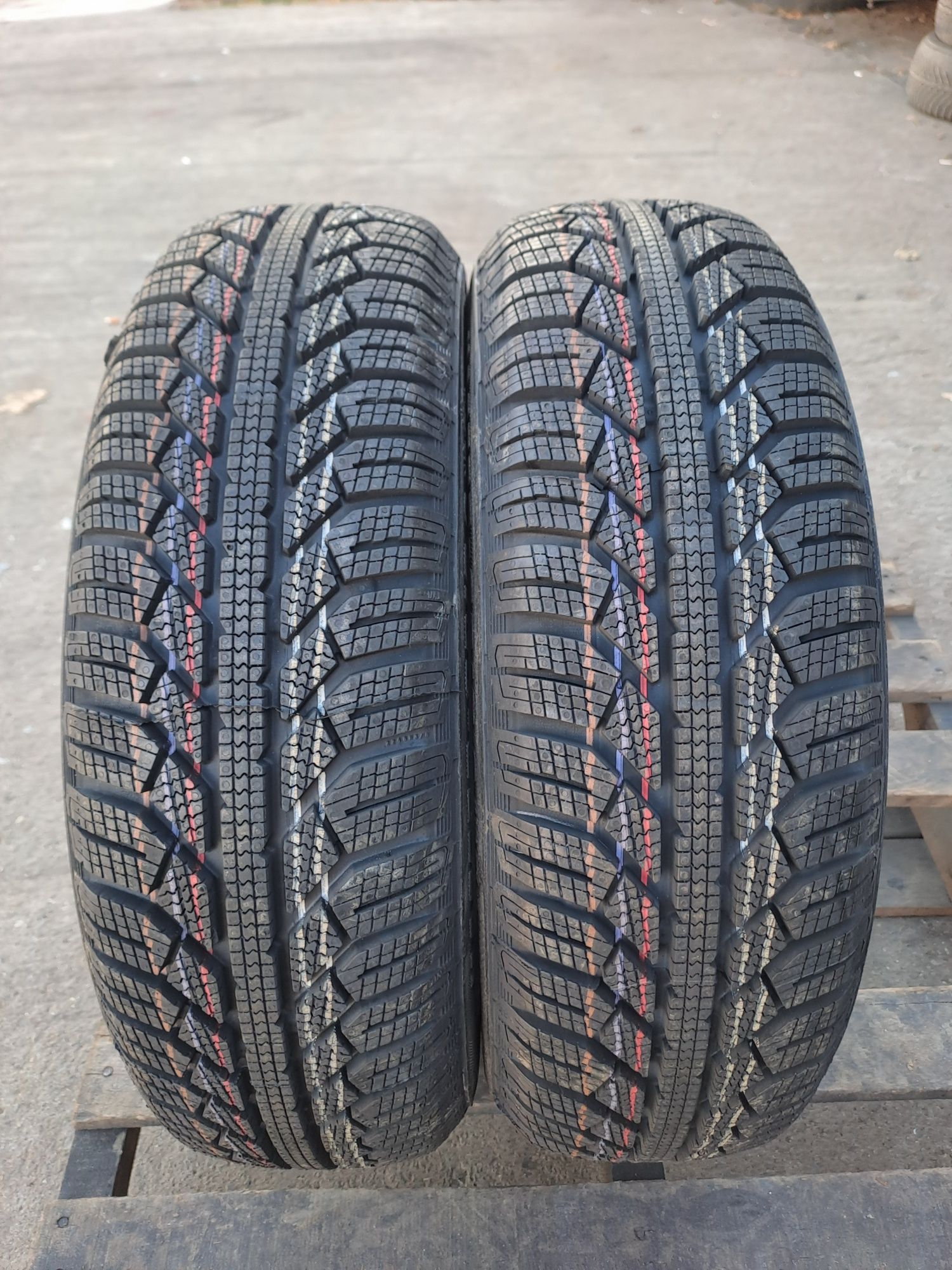 2бр. Нови 165/65/14 Semperit Master Grip 2