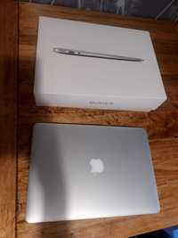 Apple MacBook AIR 13", 1.6 GHz, Intel Core I5, 4GB, ACUMULATOR NOU