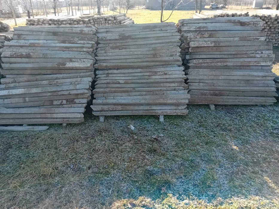Șpalieri scurți/Tutori din beton de vinzare