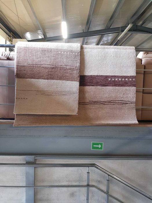 COVOR DIN LANA 140x200cm de lux, nou, Elvetia