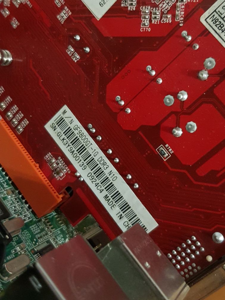 Core 2 Duo E8400 4Gb DDR2 GeForce 9800GT