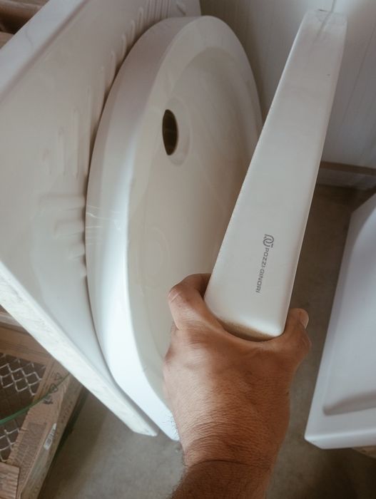 Cazi Italia  pentru dus din ceramică