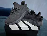 Adidași Yeezy Boost 350 V2