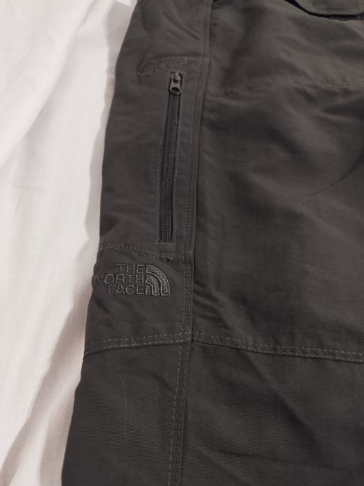 Pantaloni măsura 36