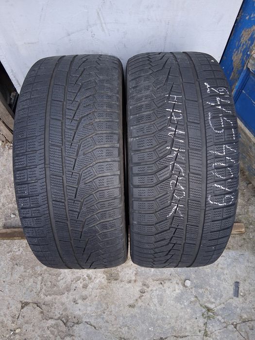 245 40 19 HANKOOK 2бр зимни