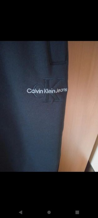 Pantaloni de trening calvin klein mărimea XL/XXL noi cu eticheta
