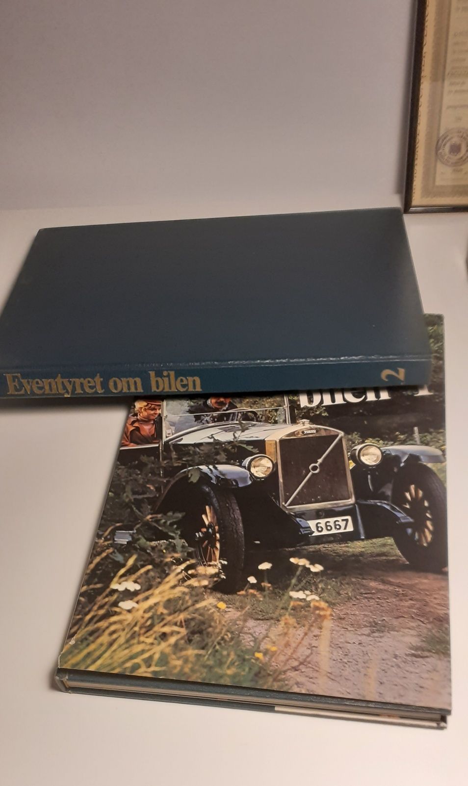 Istoria automobilului - limba Daneza, 2 volume