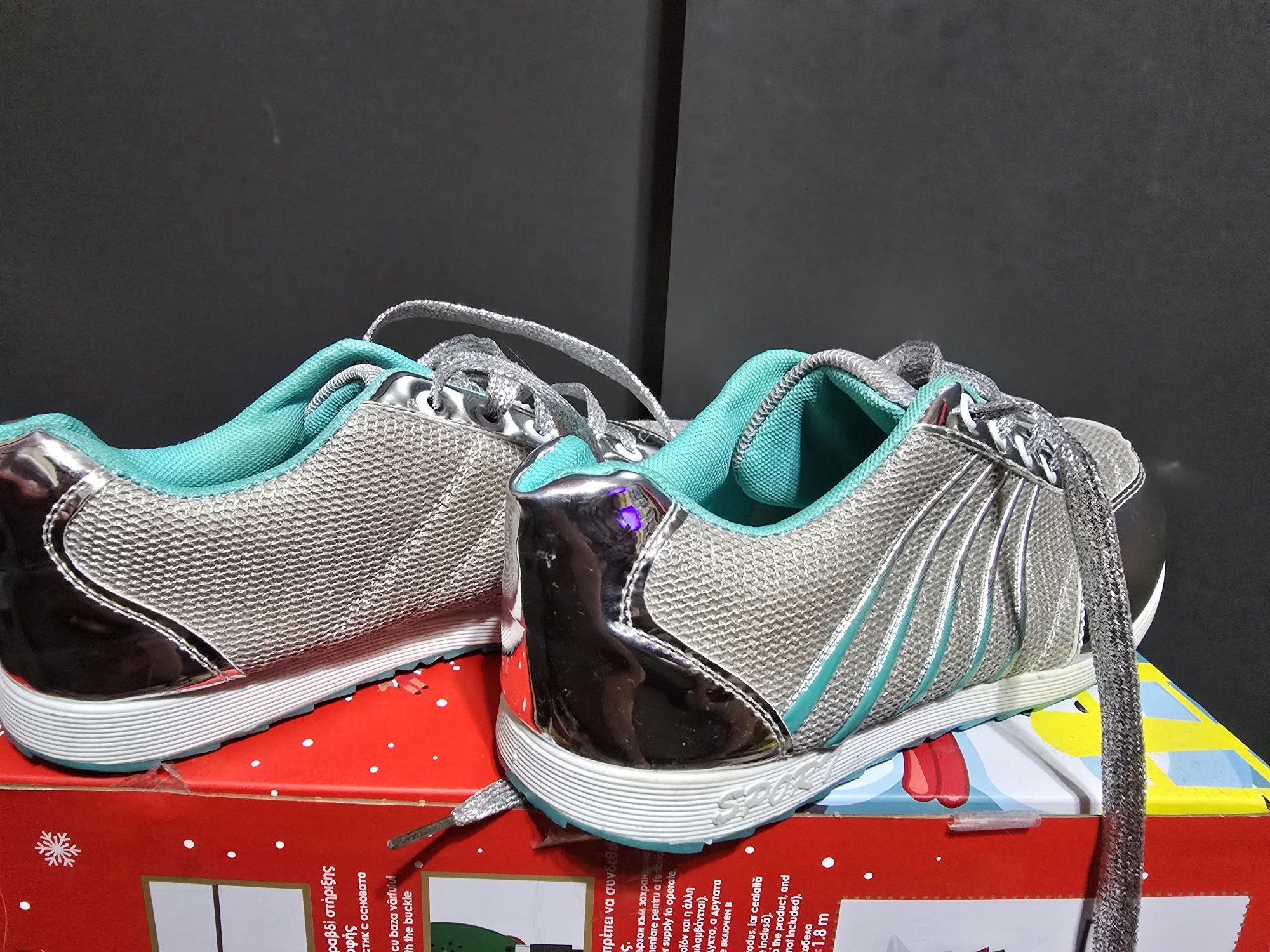 Adidasi dama H&M marimea 41