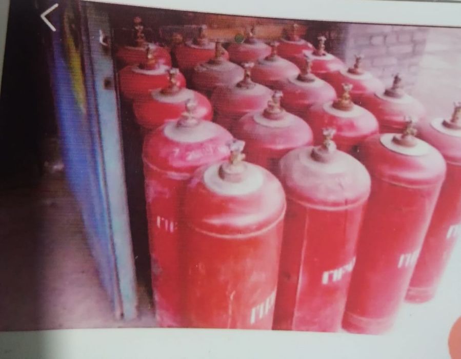 Продам газовые баллоны большие и маленкие