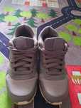 Vand adidasi Nike