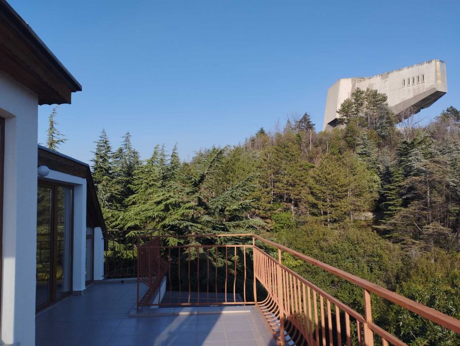 Дава се под наем Тристаен апартамент в Варна, Бриз - 139 кв.м за 900 € - Снимка #11