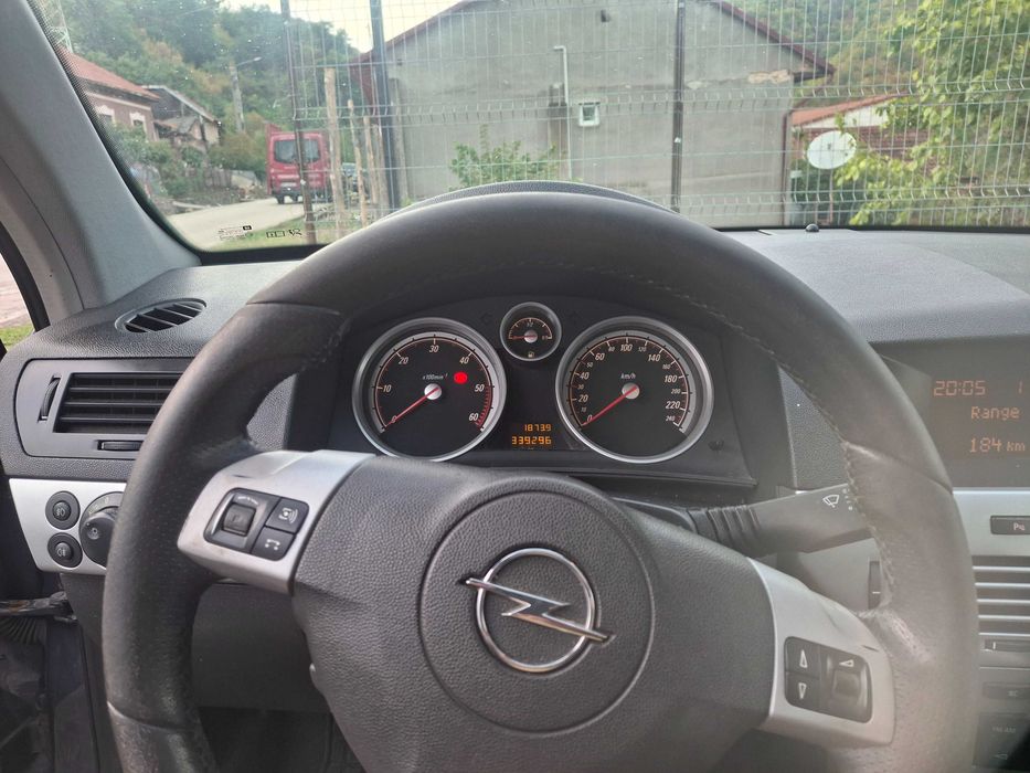 Opel Astra h Panoramic