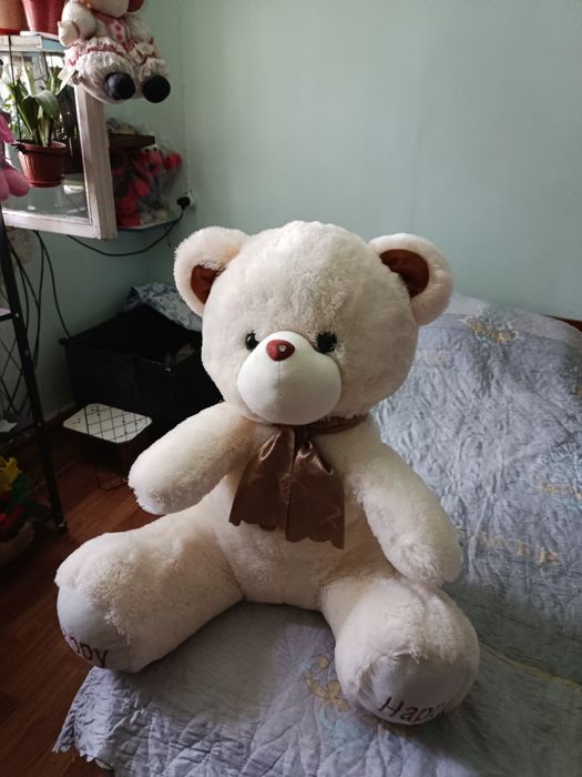 продаются мягкие игрушки много больше 30 штук