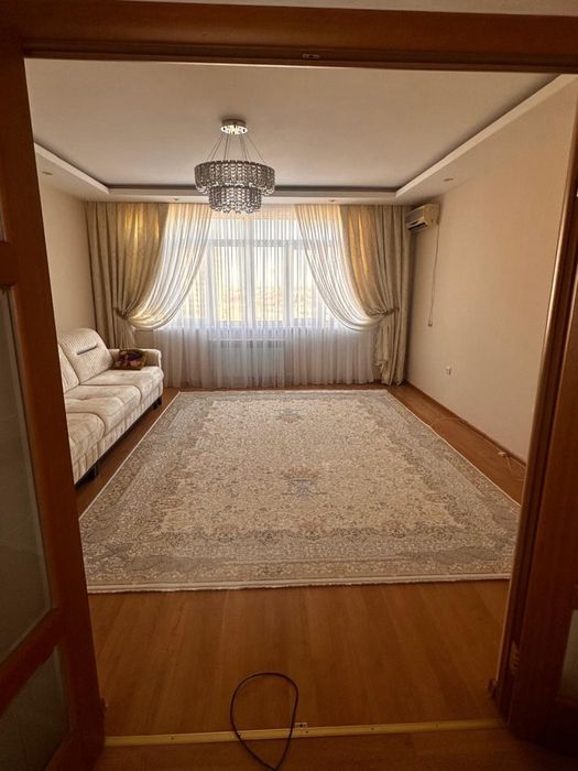 продается квартира в центре Атырау
