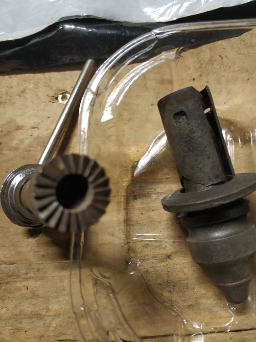 Части за струг от различни видове.