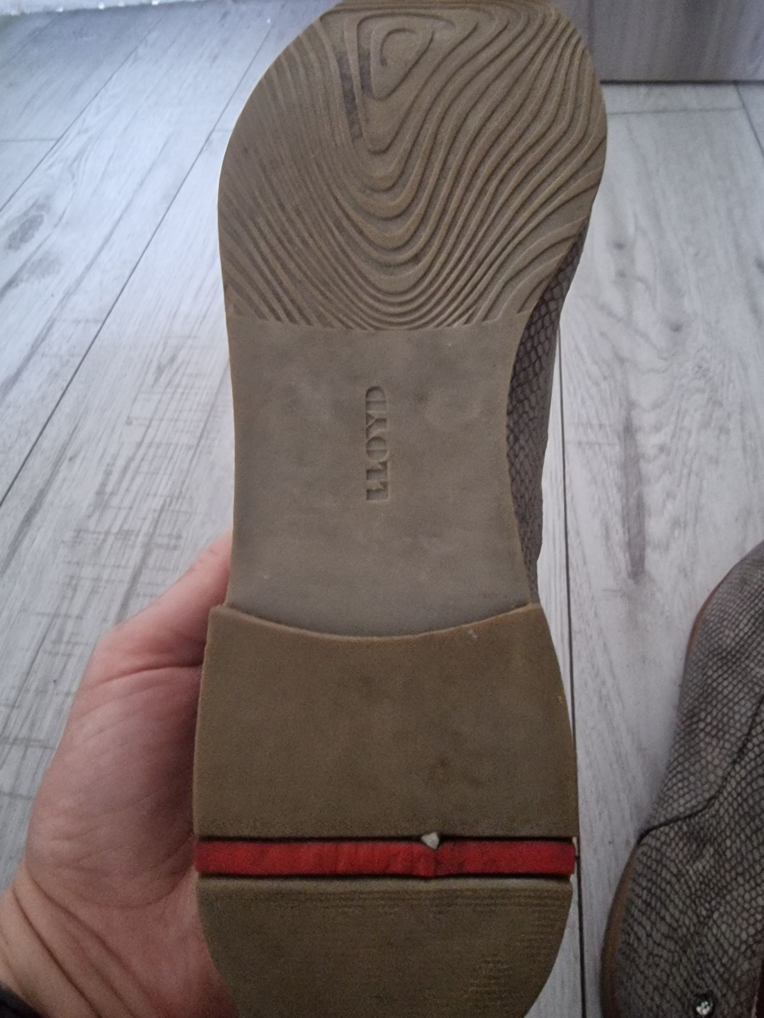 Pantofi Lloyd marimea 38