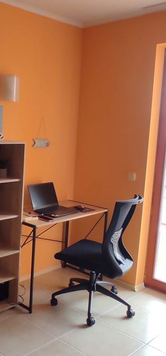 Бюро сгъваемо и офис стол