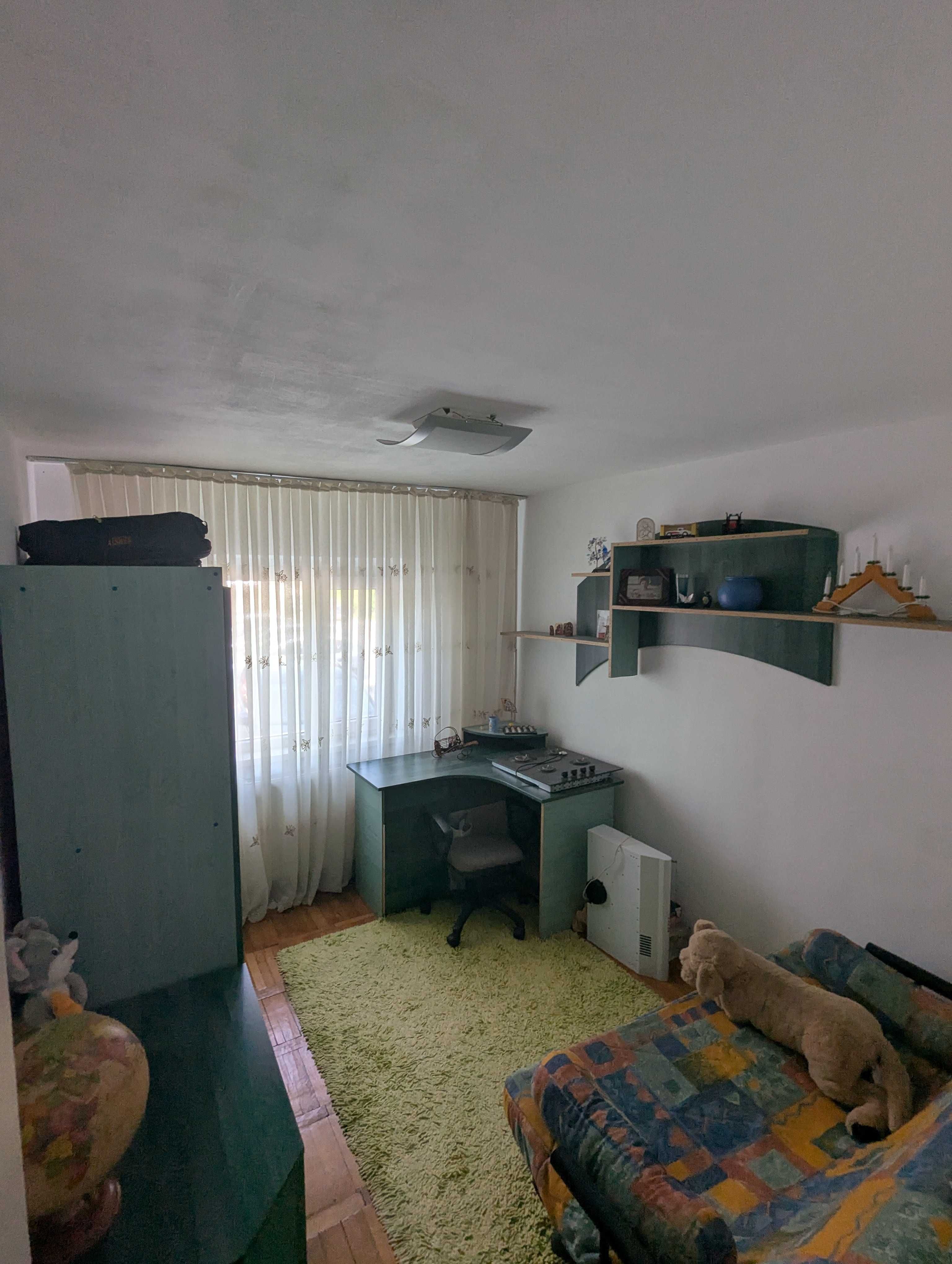 Apartament 4 camere de vanzare in Alexandria