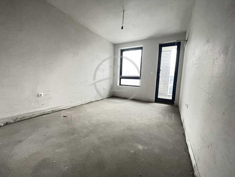 Продава се Тристаен апартамент в Пловдив, Каменица 2 - 115 кв.м за 1394 €/кв.м - Снимка #4