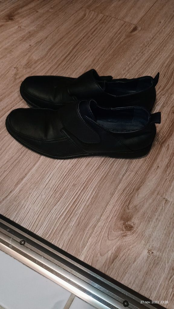Pantofi piele băiat culoare negru