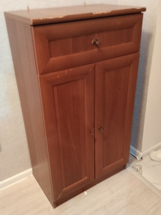 Продам шкаф для обуви