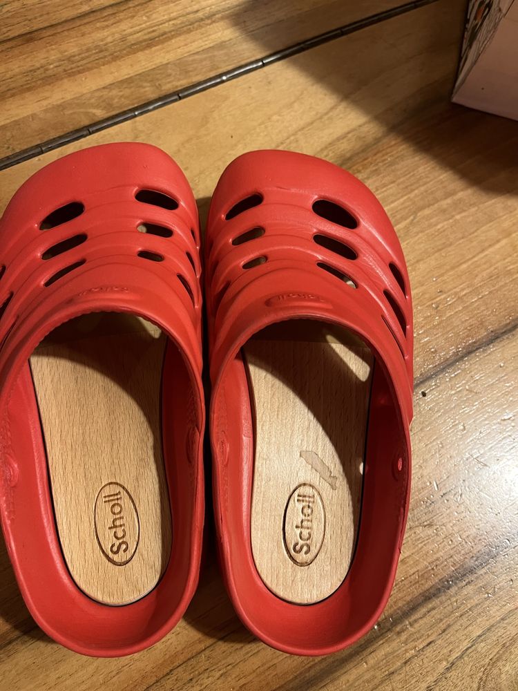 Slapi, crocs marca scholl, m 30