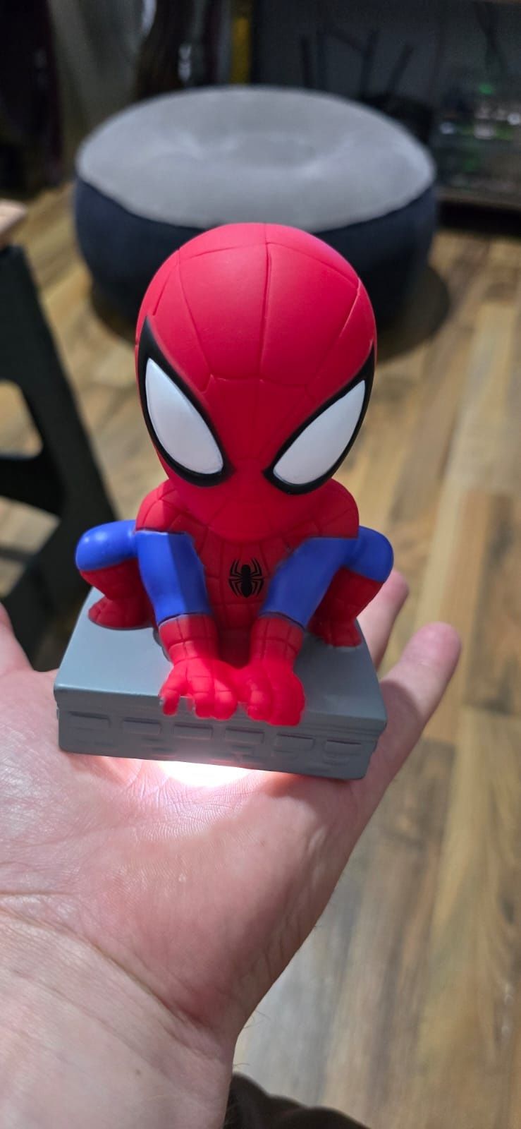Figurine originale Spiderman. Marvel