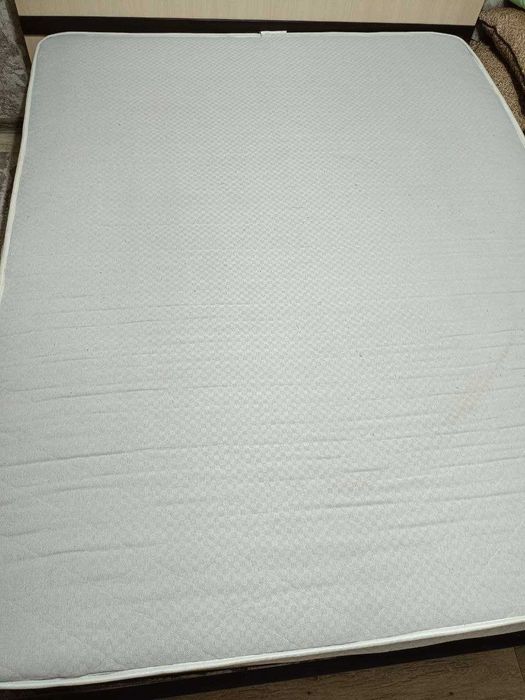 Отдам Матрас 160*200. Самовывоз
