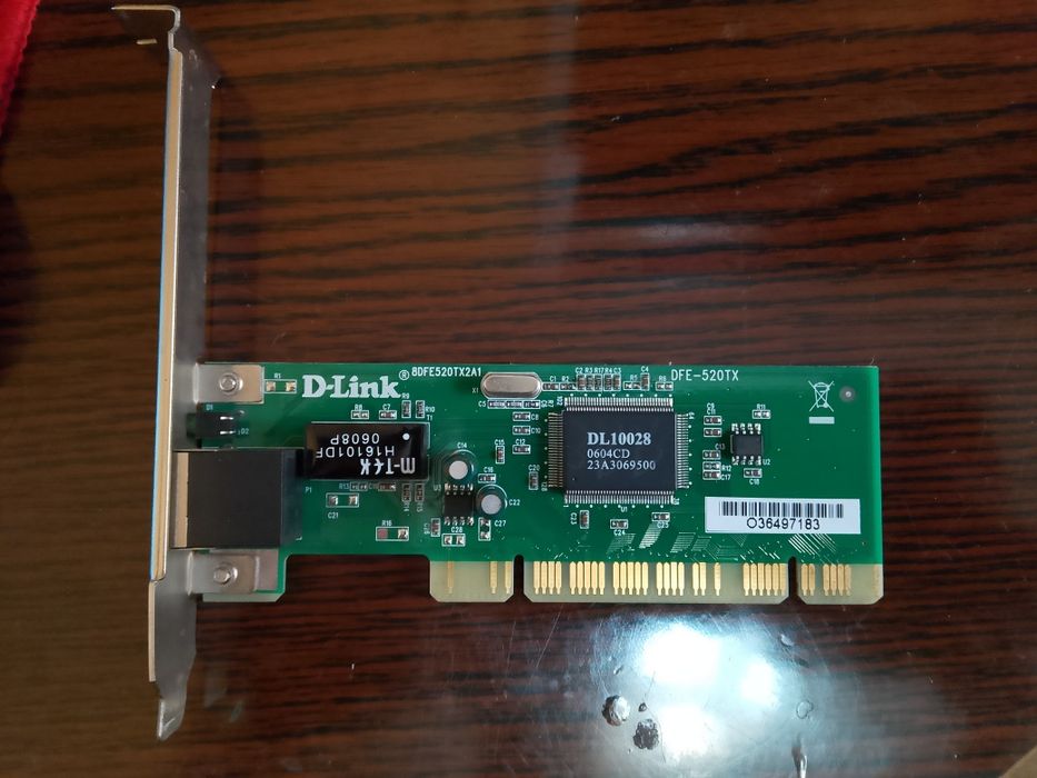 Сетевой PCI-адаптер/сетевая карта D-Link DFE-520TX