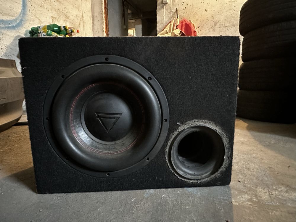 Vand subwoofer auto!