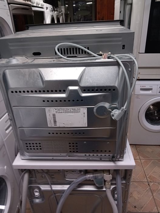 Иноксова фурна за вграждане Neff Made in Germany 2 години гаранция!