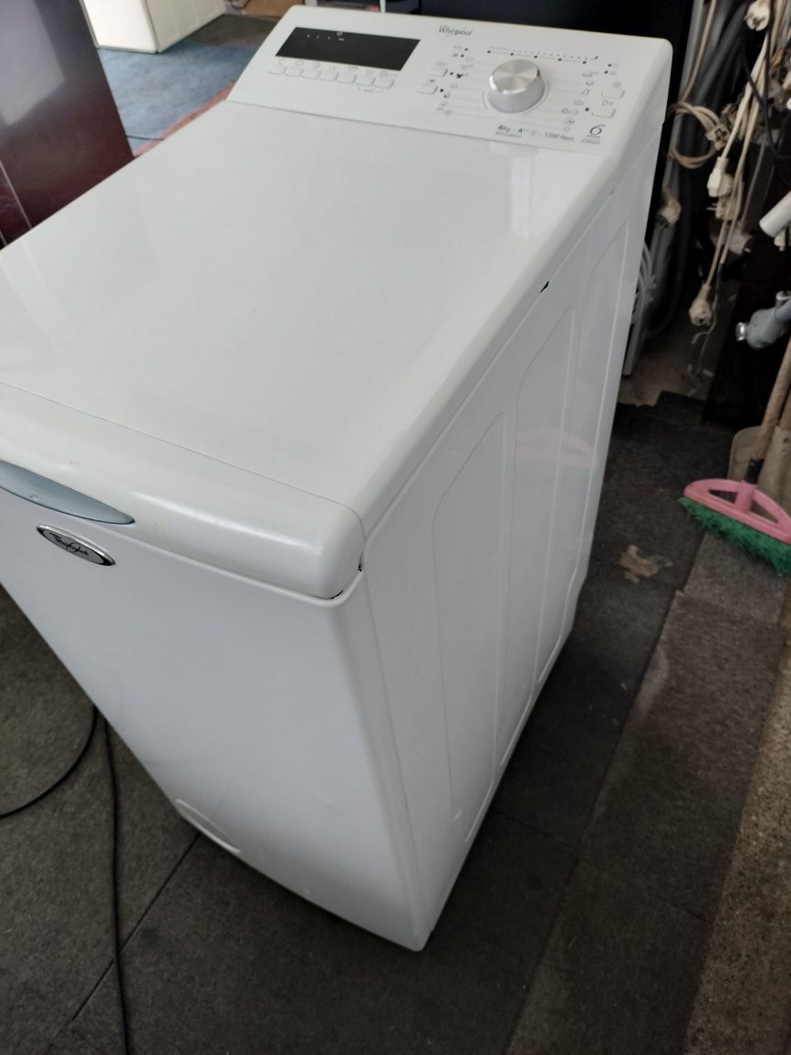 Mașină de spălat Whirlpool 6kg verticala