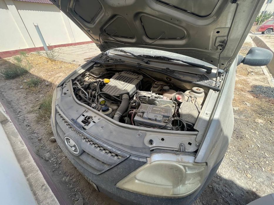 Лада Ларгус Зудлик Билан сотилади. Холати яхши