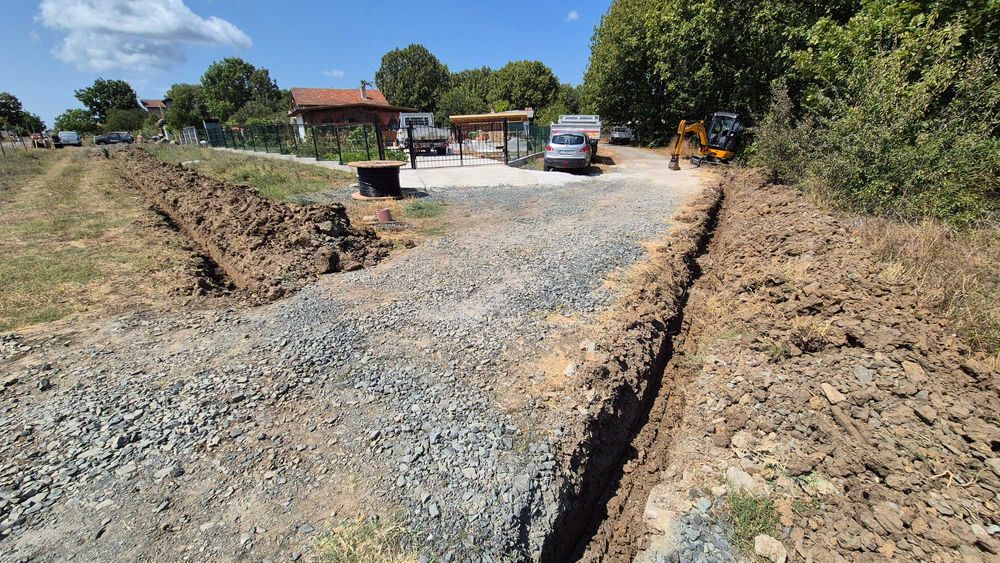 Услуги с багер и самосвал- Бургас