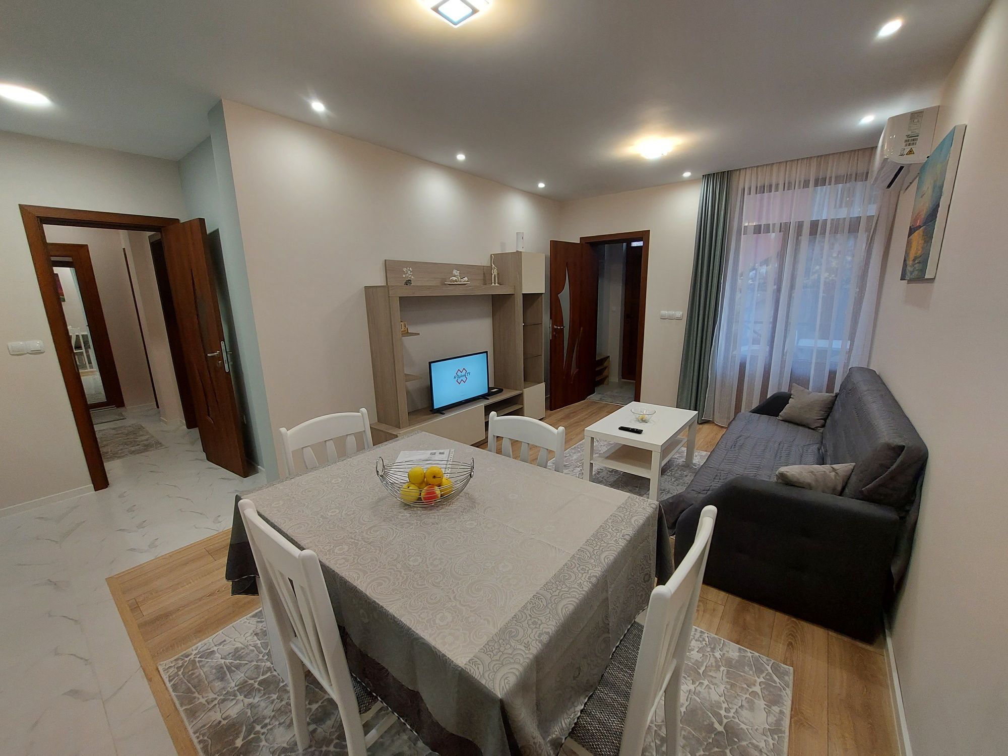 Уютен 3-стаен апартамент за нощувки в Петрич
