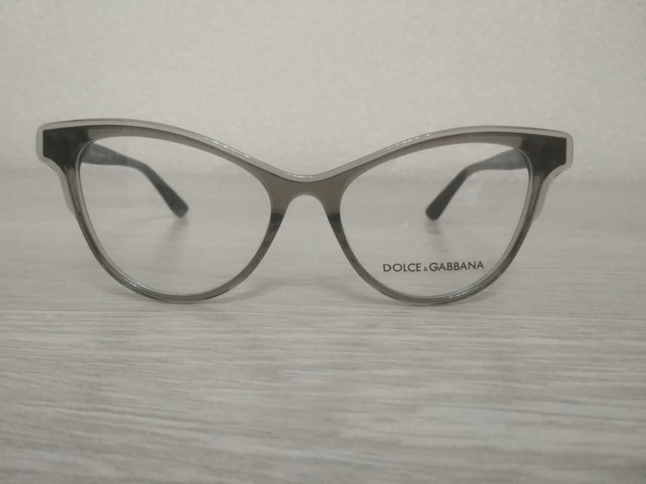 фирменная очки D&G