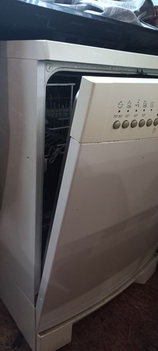 Съдомиялна ELECTROLUX ESF 6140