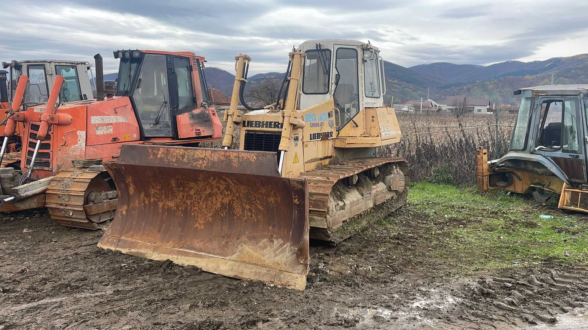 Dezmembrez buldozer Liebherr 722 Litronic