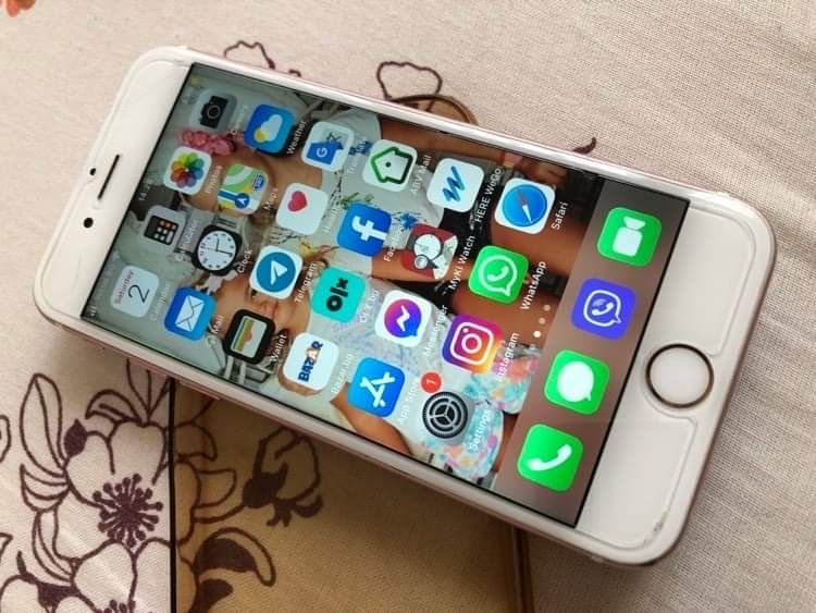 iPhone 6s 16 gb rose gold