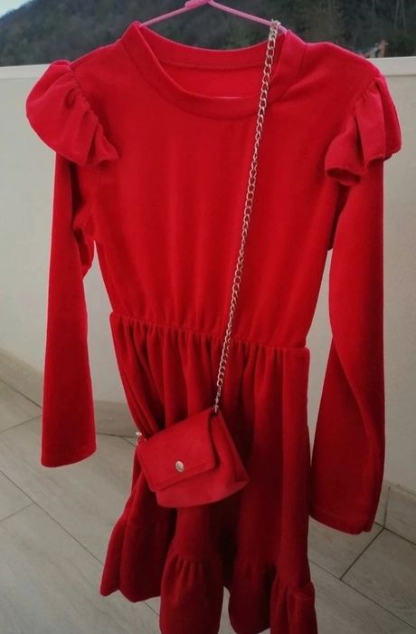 Rochita cu posetuta, 7-8 ani