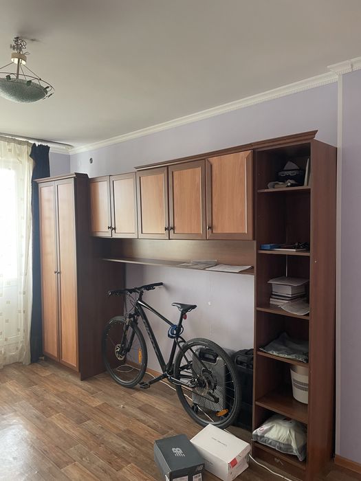 Продам комплект шкаф, стол, кровать