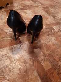 Женская кожанная туфли