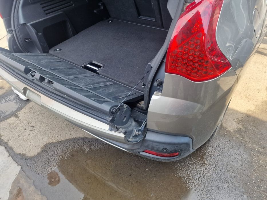 Dezmembram Peugeot 3008 2010 1.6hdi 9HZ Euro 4