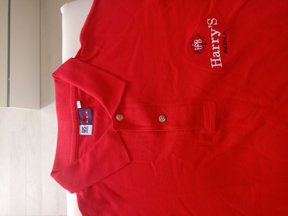 Vand tricou polo sport bărbătesc produs de calitate superioara