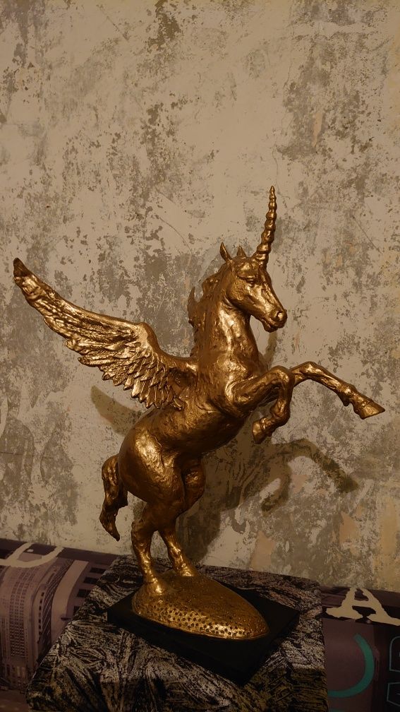 Скульптура (лошадь)Тулпар